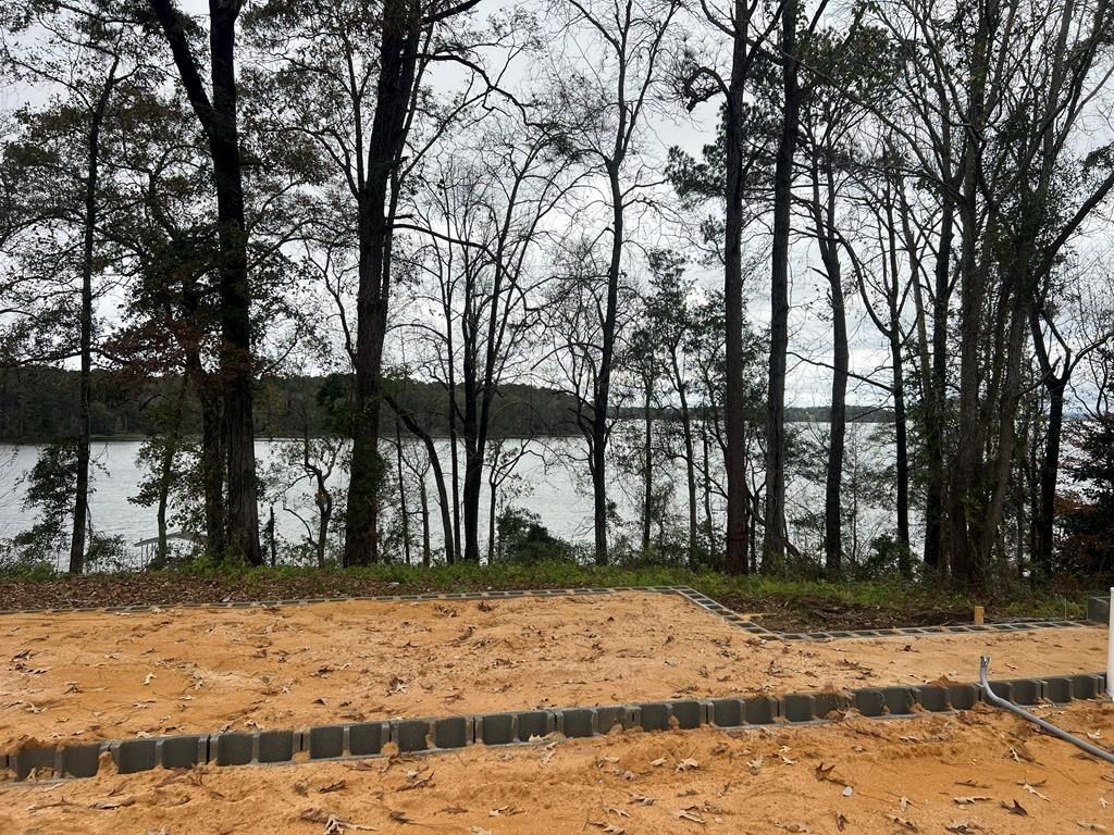 51 Memory Lane. Eufaula, AL 36027