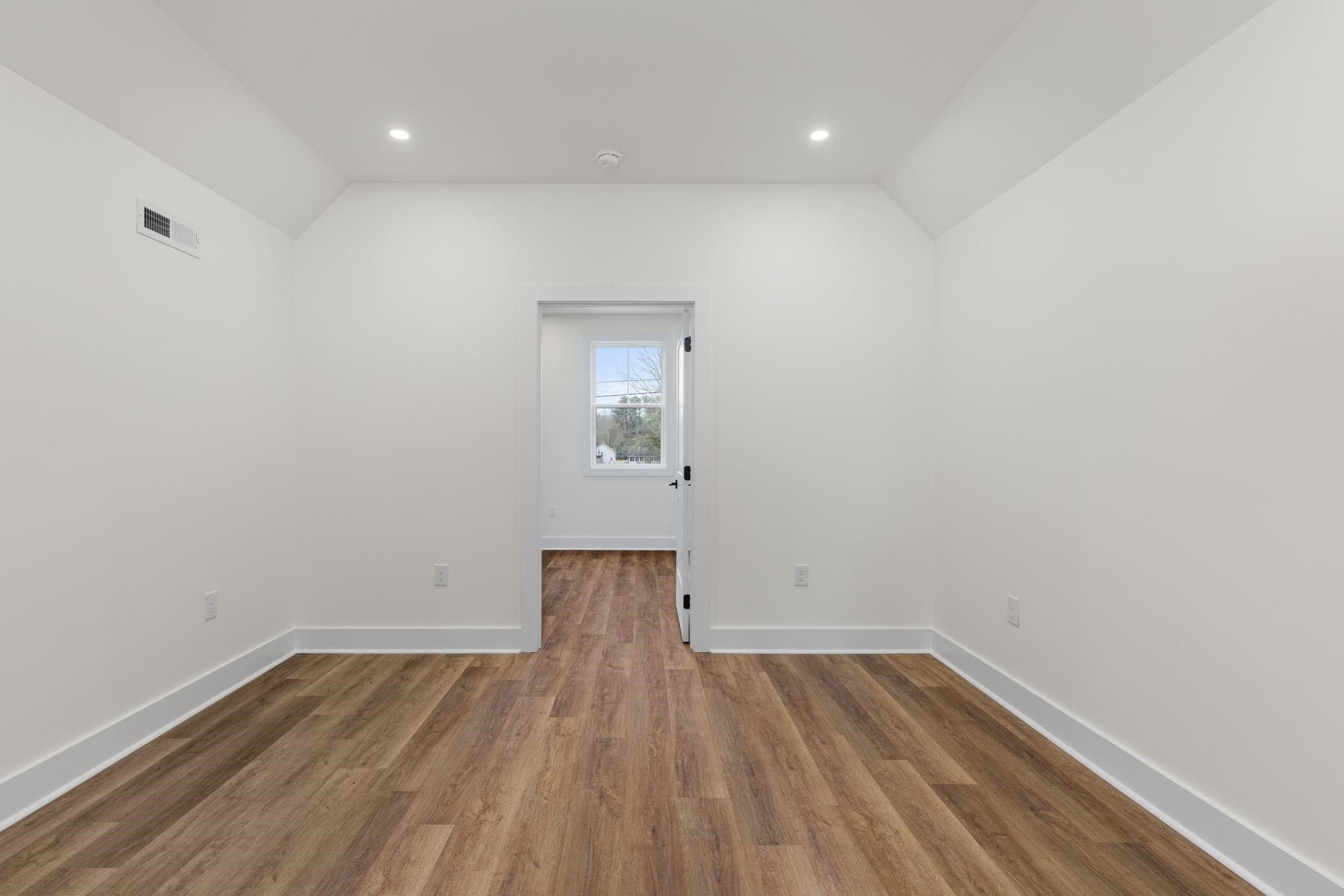 237 Ridgecrest Dr. Florence, AL 35634