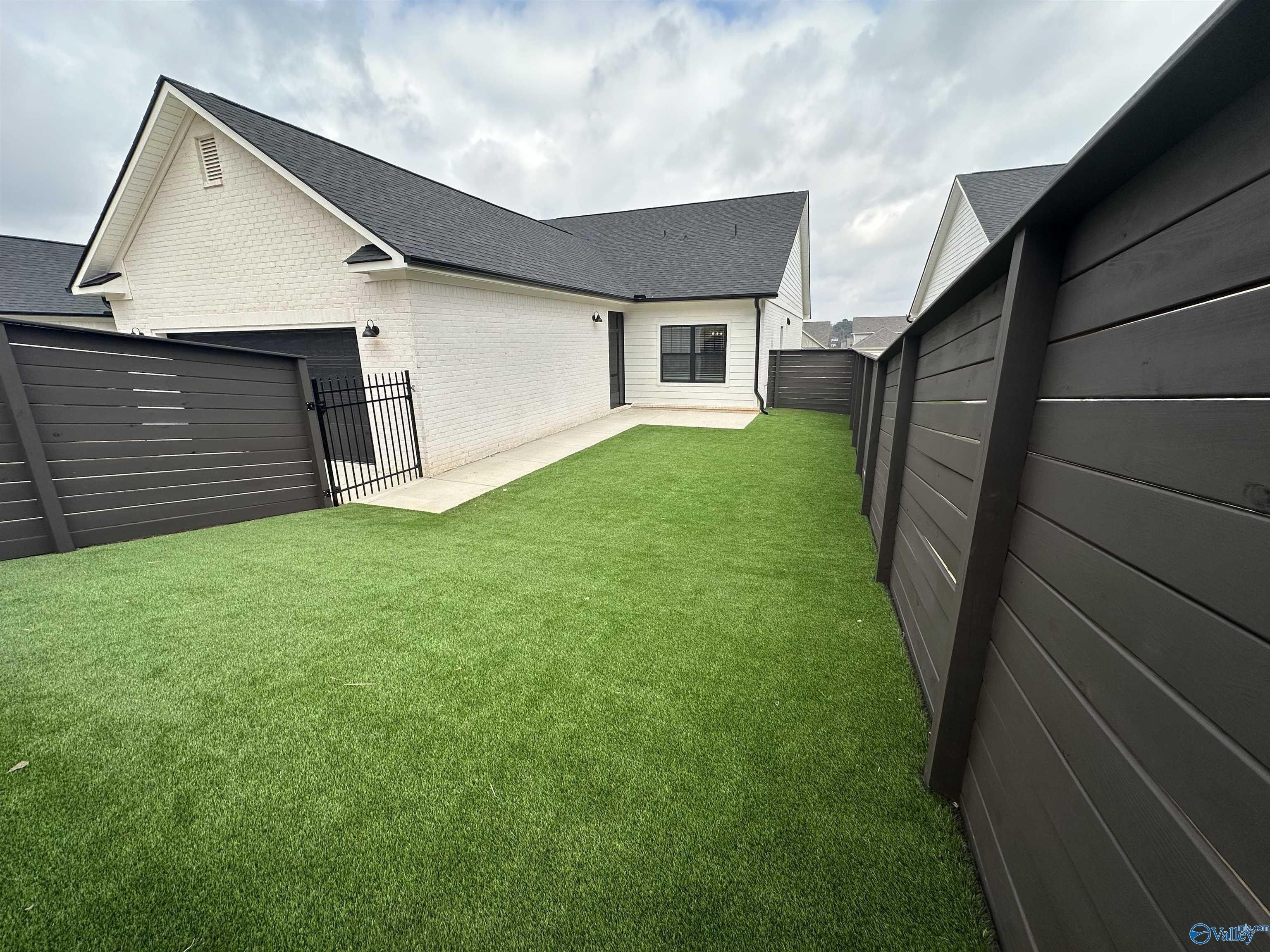 2104 Kanteen Street. Huntsville, AL 35811