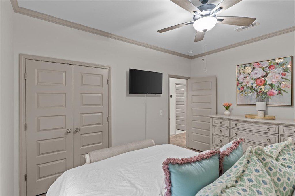 440 Mockingbird Trl. Newton, AL 36352