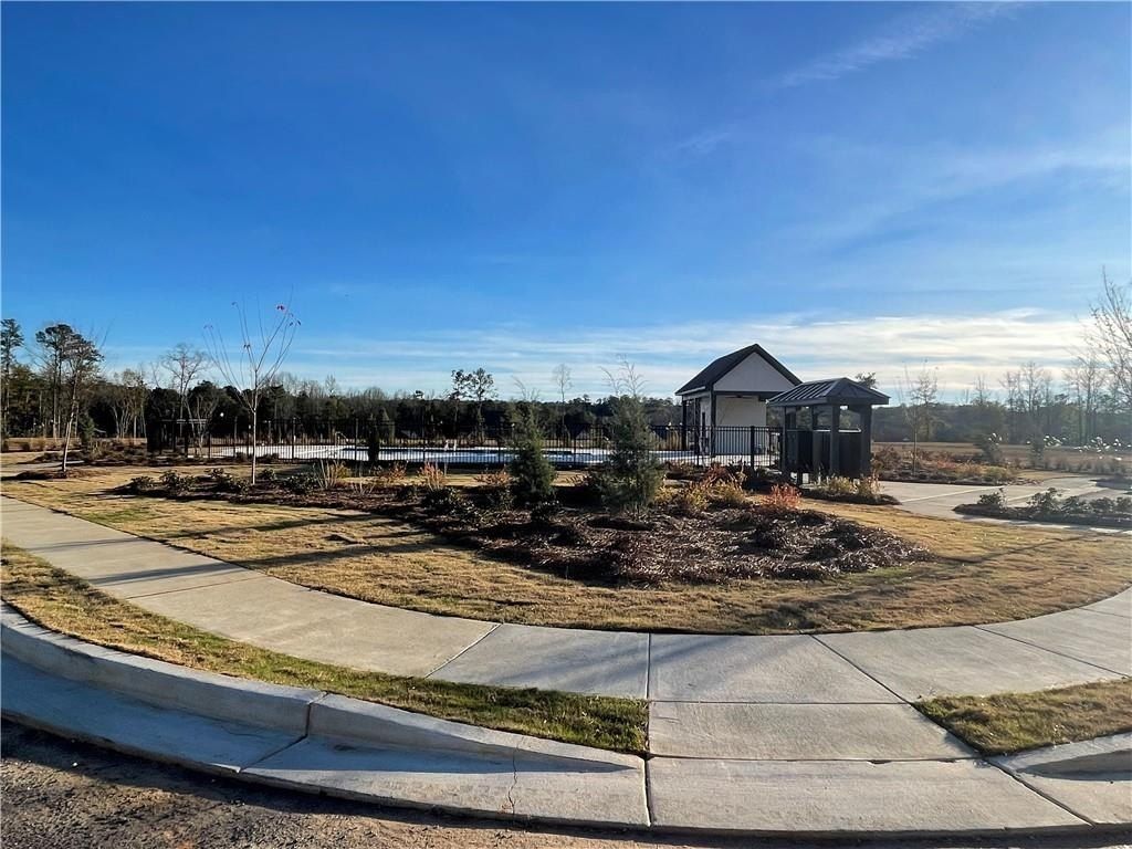 1935 Long Leaf Lane. Opelika, AL 36804