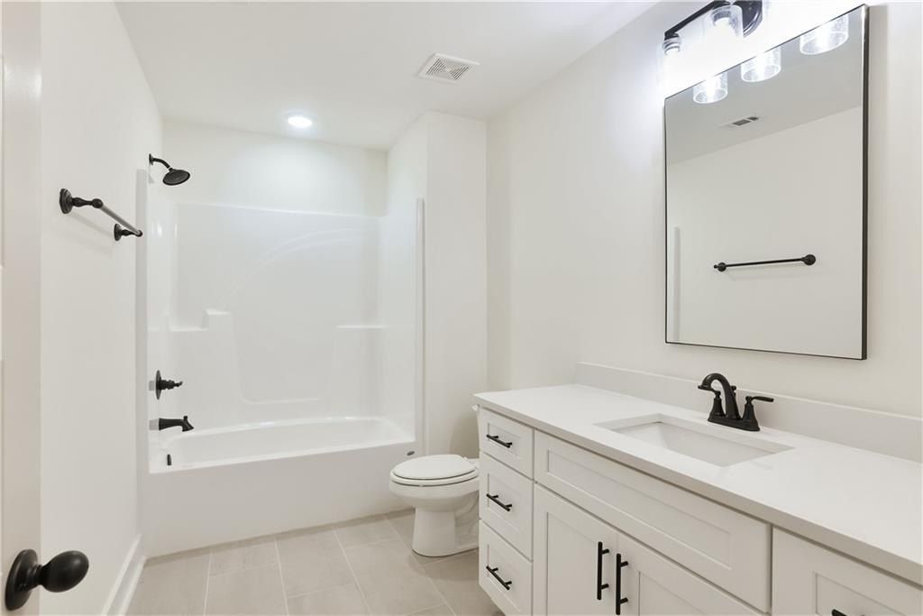 123 Bottle Way. Auburn, AL 36830