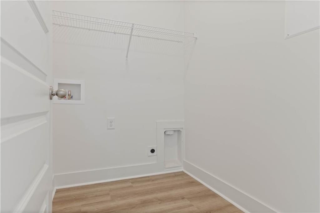 206 Bottle Way. Auburn, AL 36830