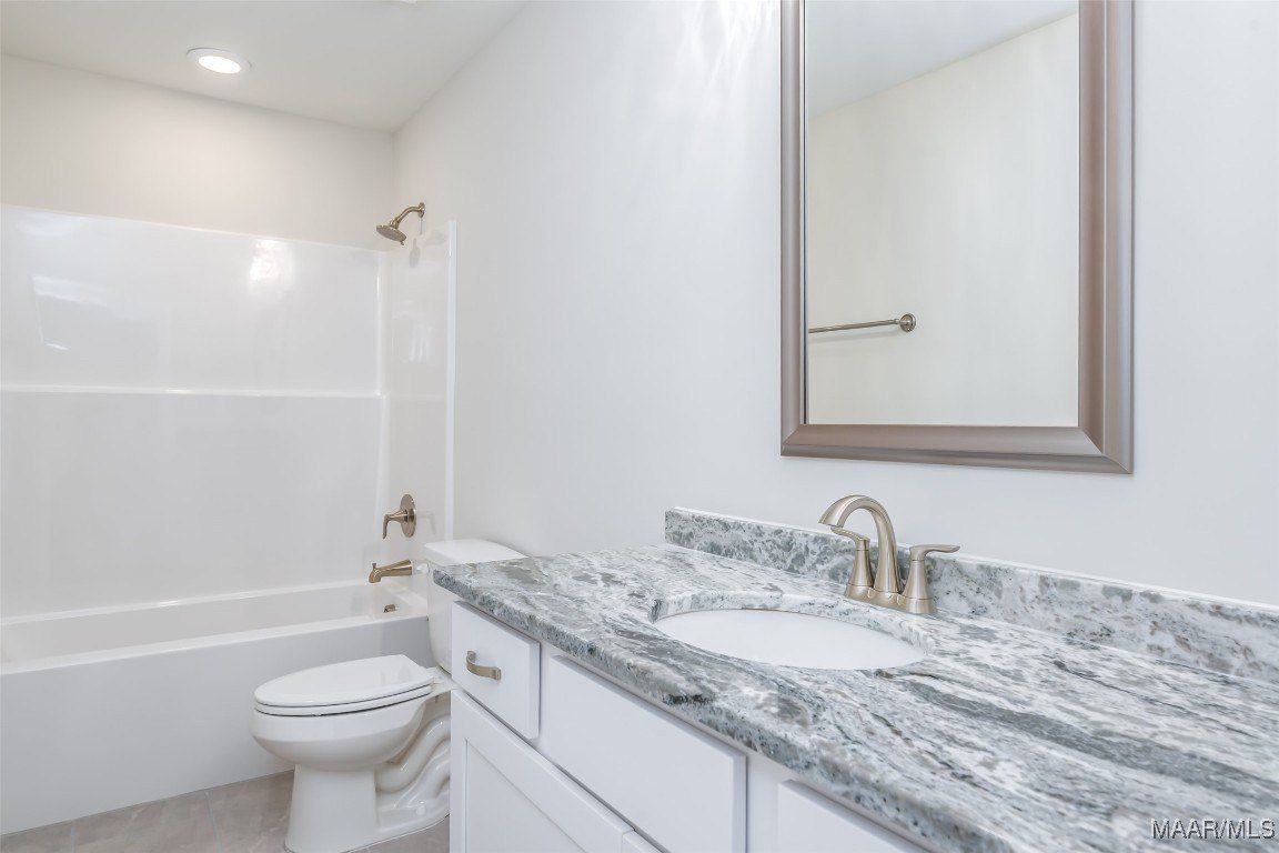 9354 Charley Lane. Montgomery, AL 36117