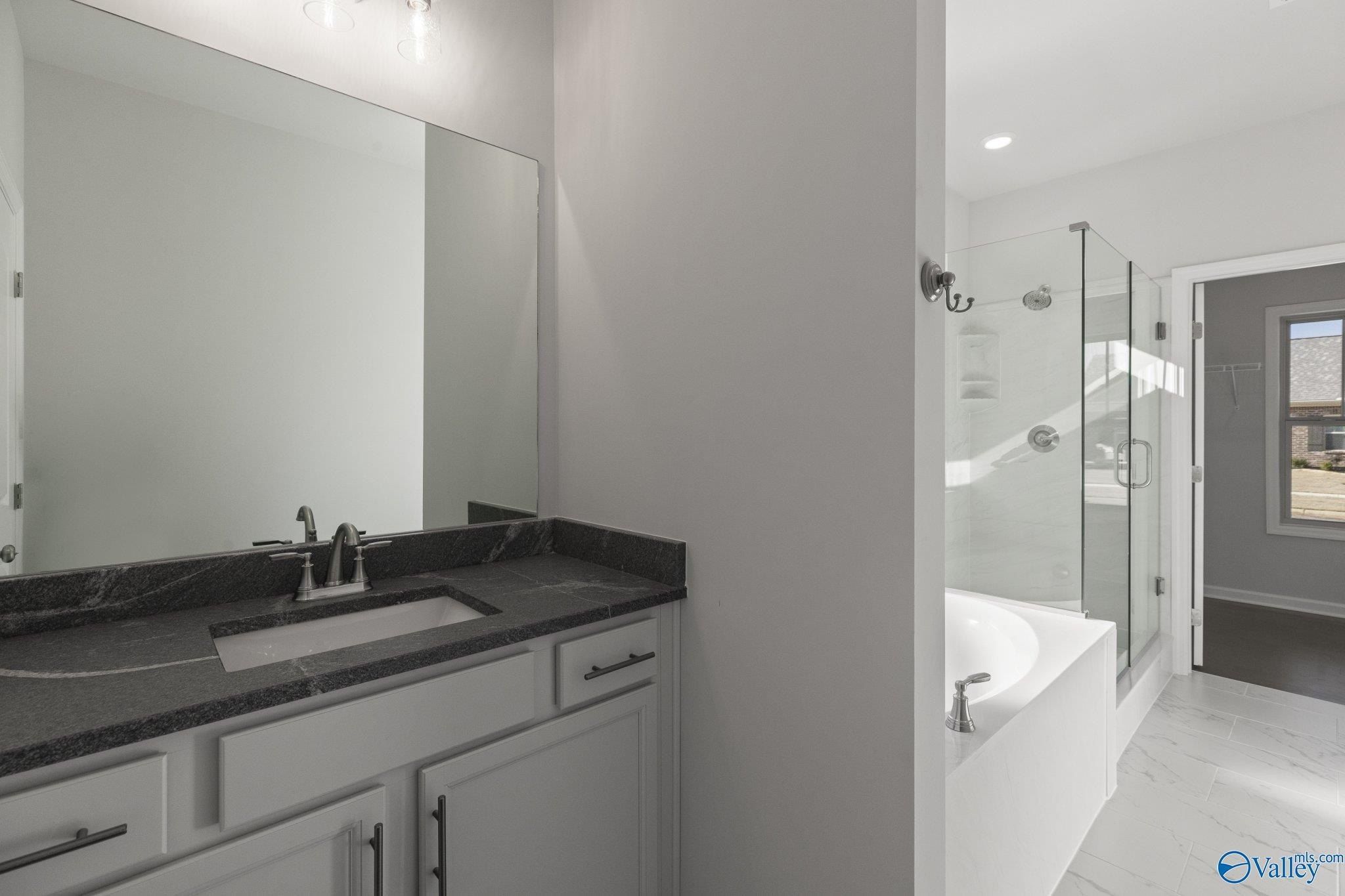 1606 Calistoga Circle Ne. Huntsville, AL 35811