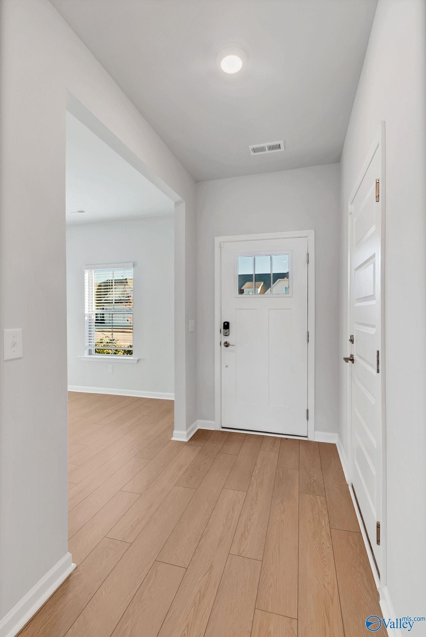 12414 Whitcomb Circle. Athens, AL 35613