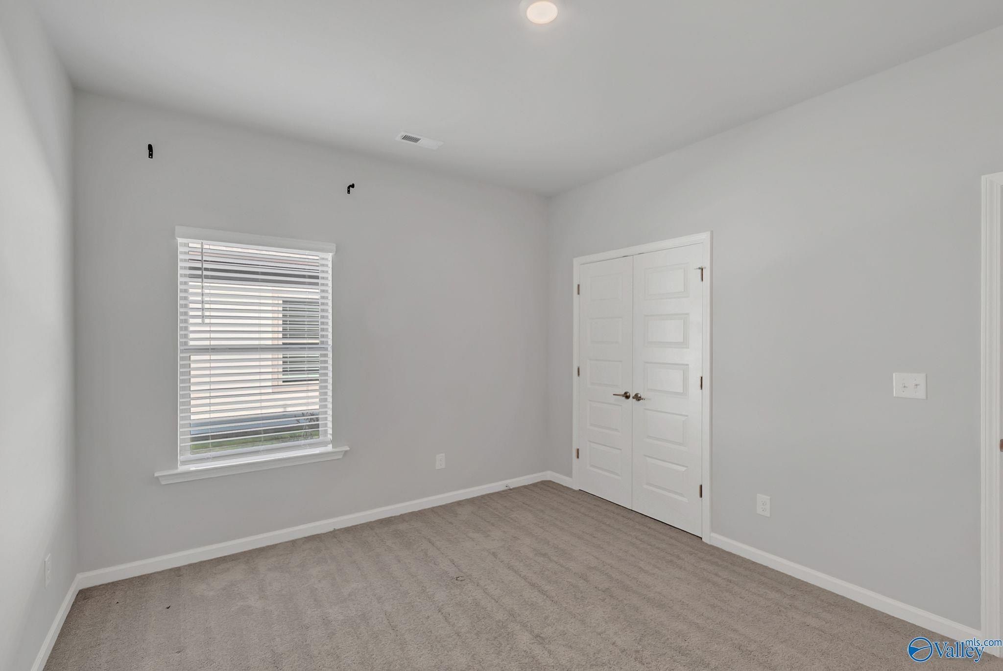 12402 Whitcomb Circle. Athens, AL 35613