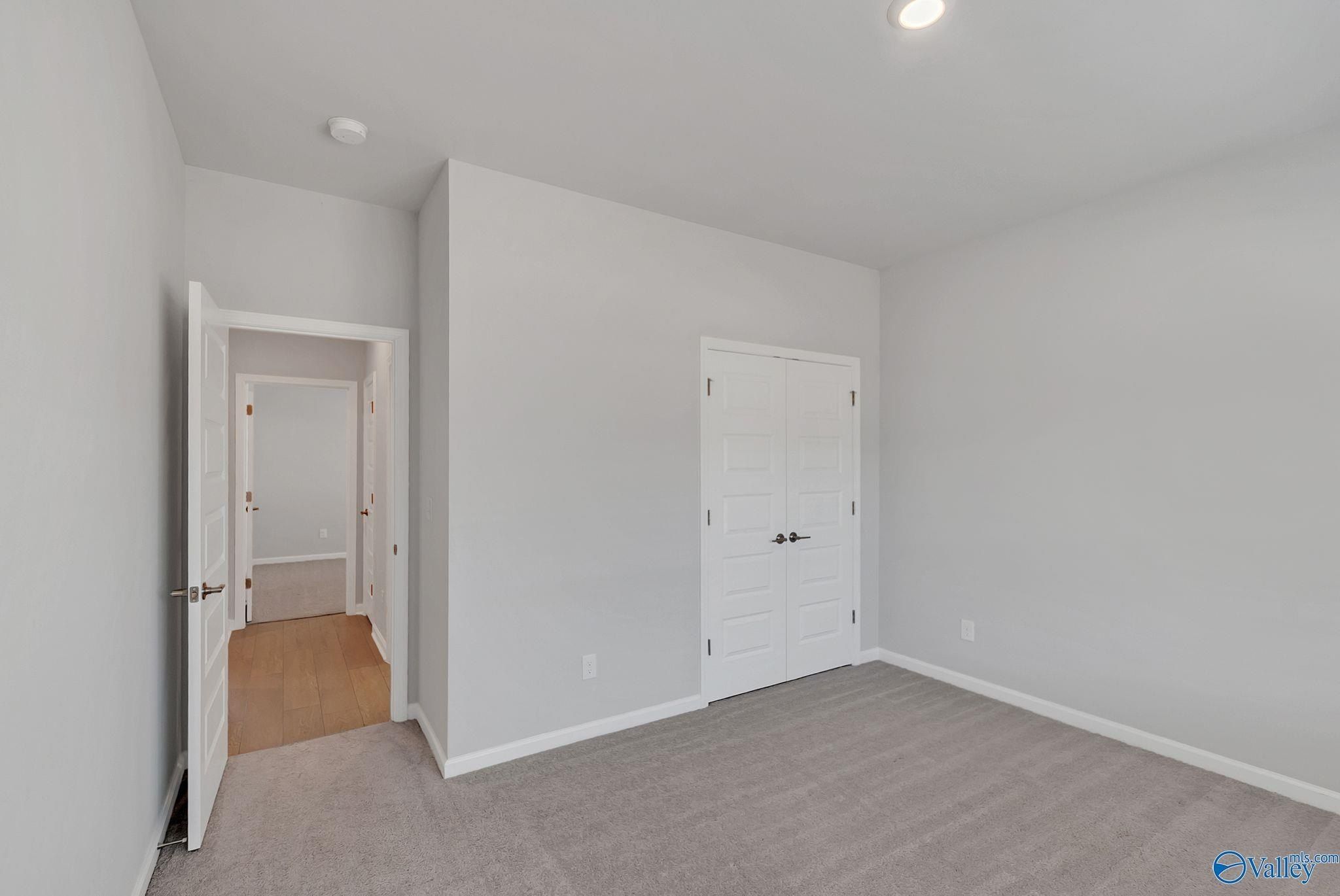 12402 Whitcomb Circle. Athens, AL 35613