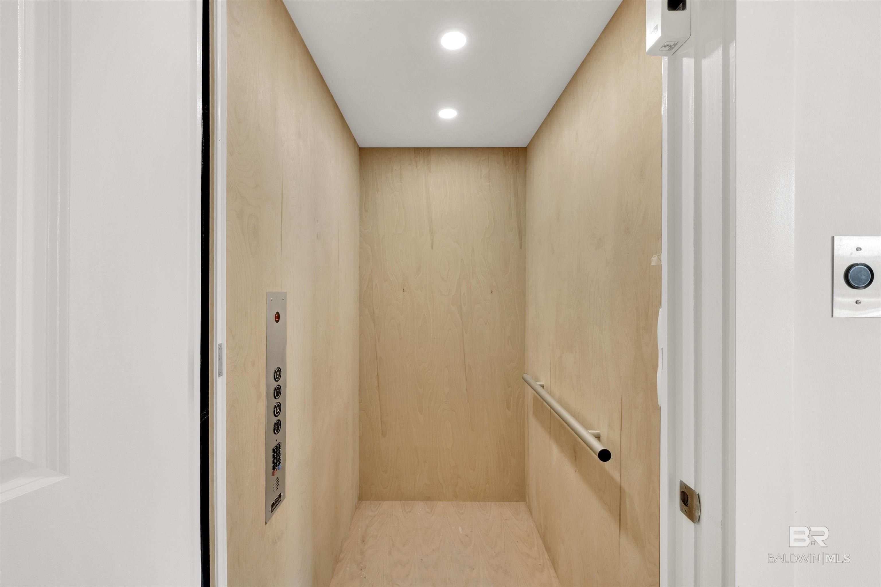 1448 W Lagoon Avenue. Gulf Shores, AL 36542