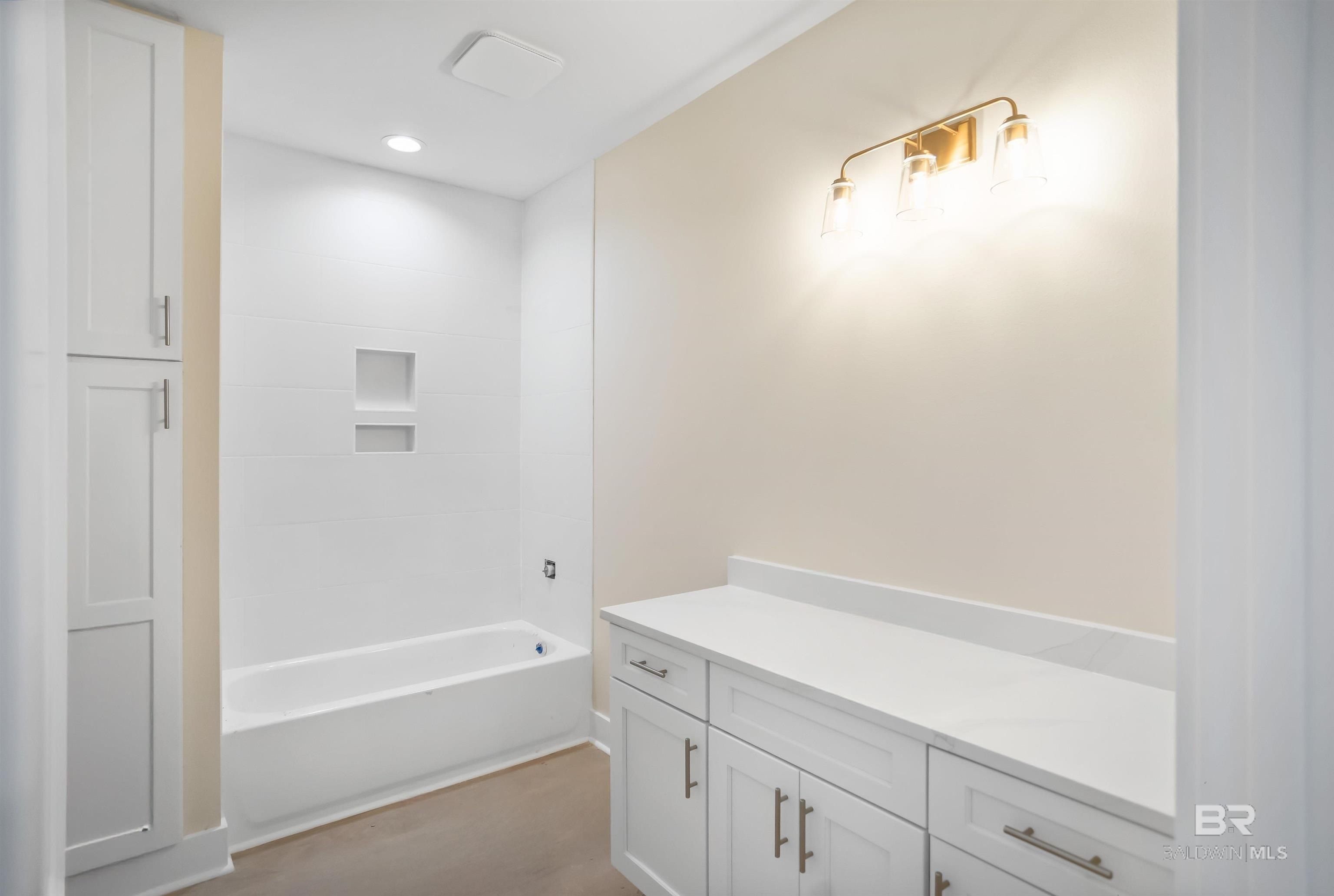 417 E 2Nd Avenue. Gulf Shores, AL 36542