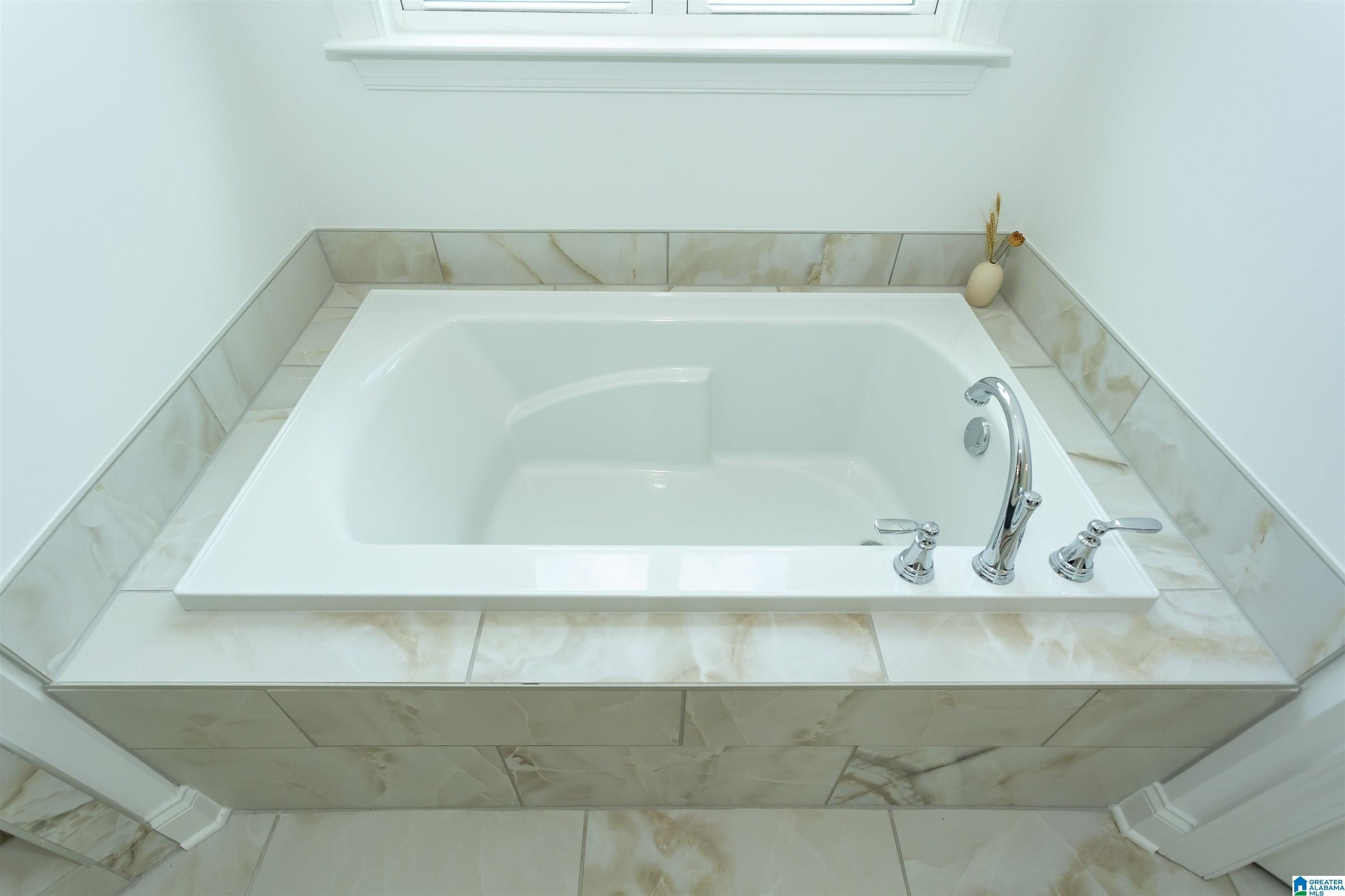 3441 Blackridge Circle. Hoover, AL 35244