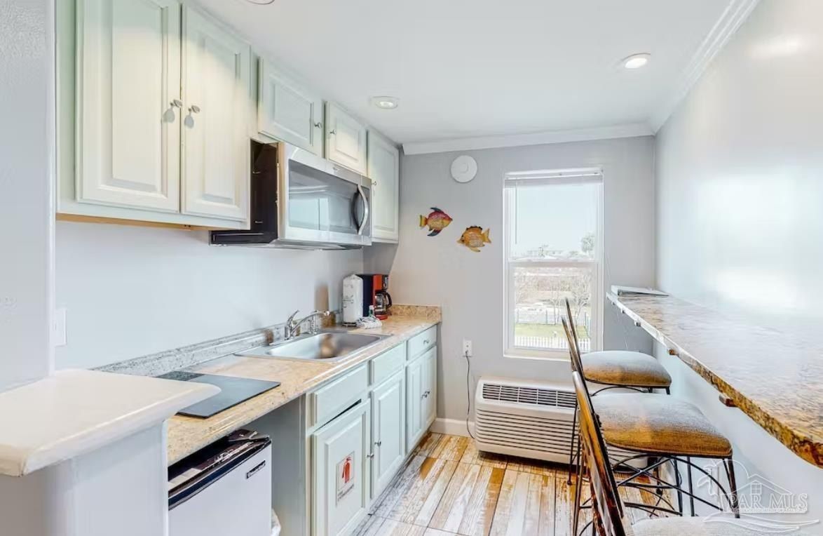 200 E East Beach Blvd. Gulf Shores, AL 36542