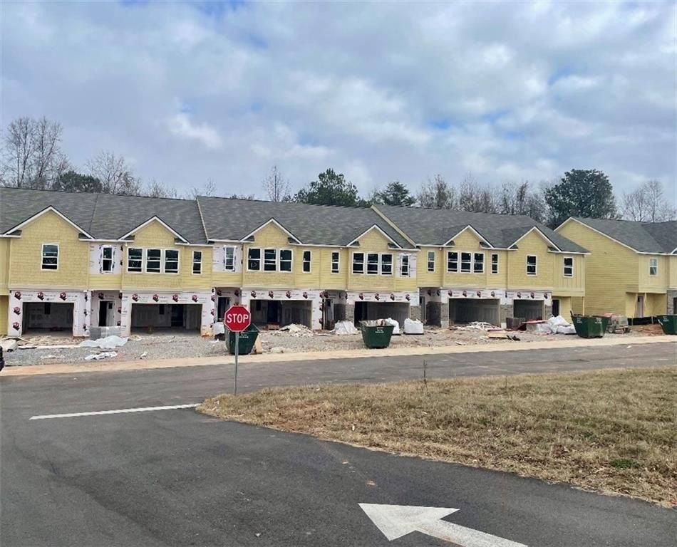 1219 Mccoy Street. Opelika, AL 36801