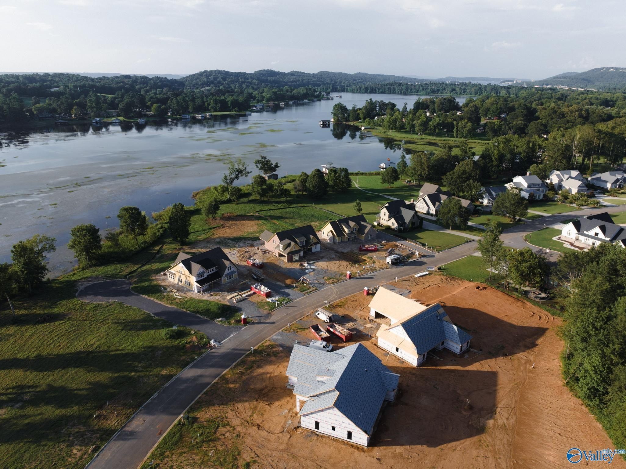 440 Lake Creek Drive. Guntersville, AL 35976