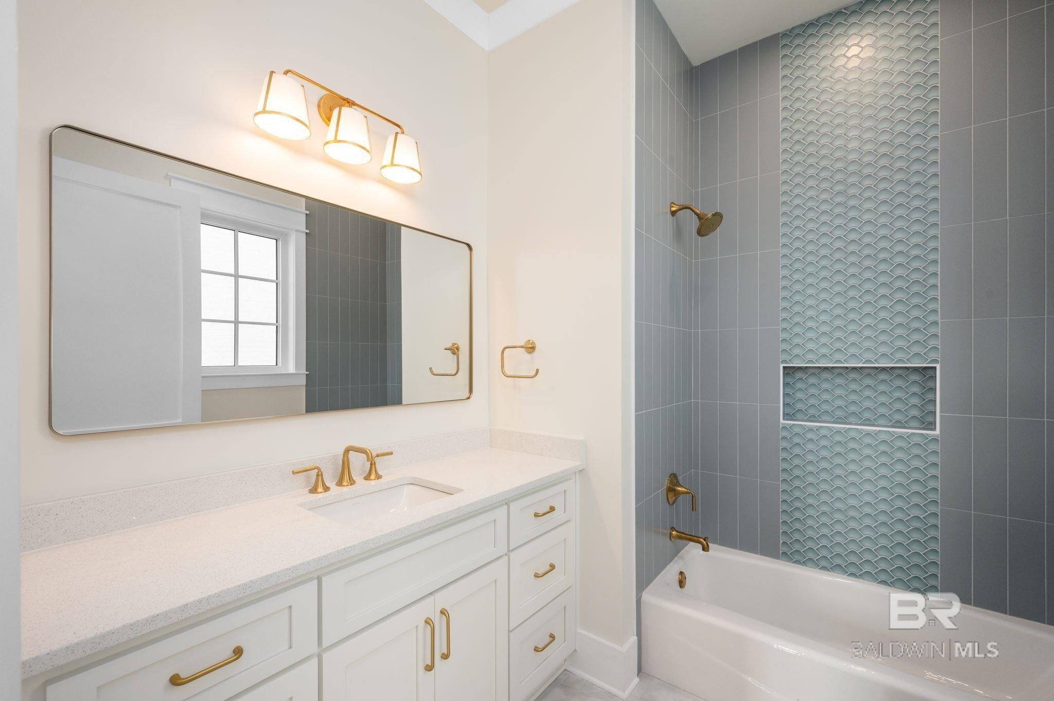 864 Inlet Circle. Gulf Shores, AL 36542