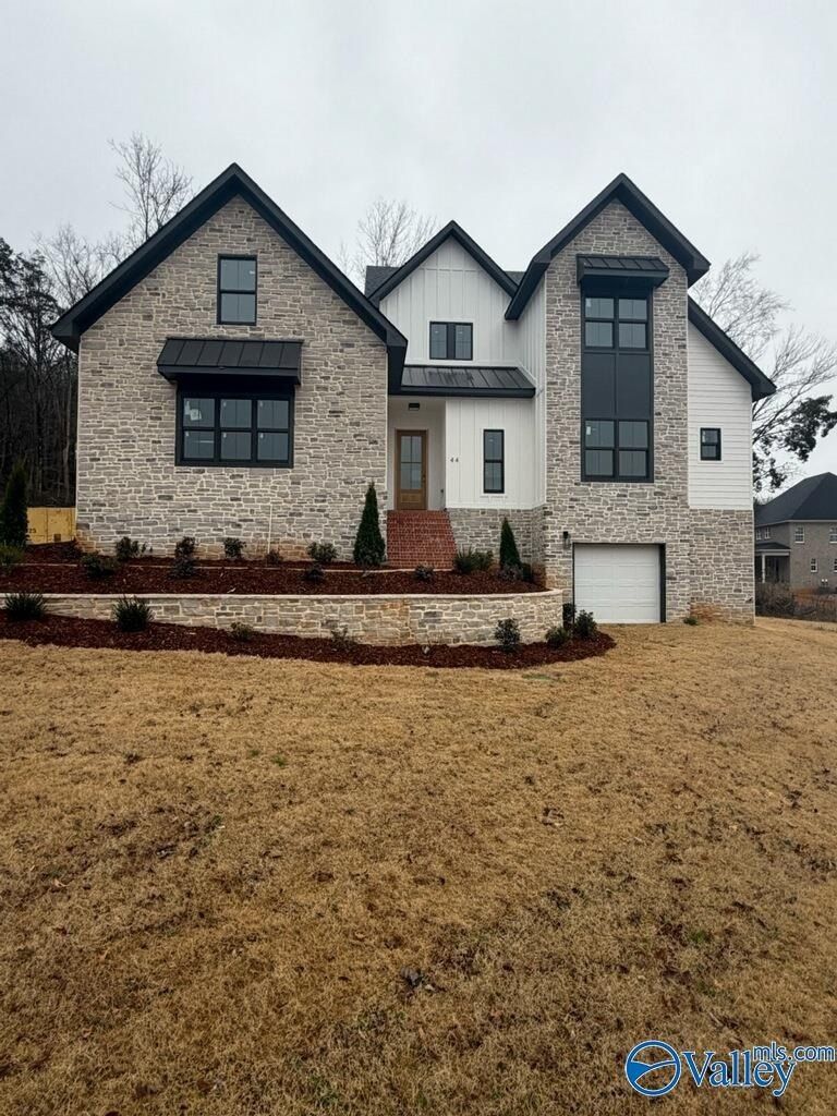 44 Abby Glen Way. Gurley, AL 35748