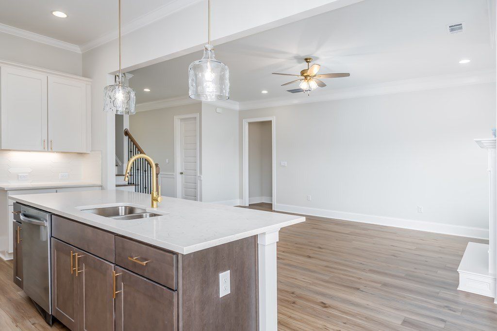 220 Zinnia Lane. Dothan, AL 36305