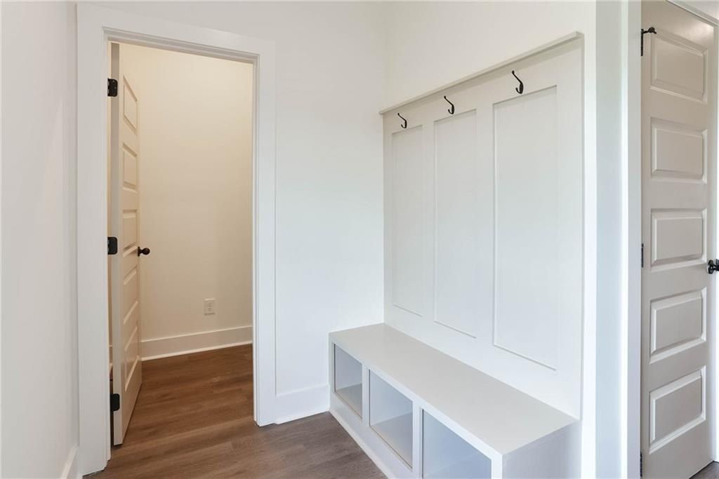 210 Bottle Way. Auburn, AL 36830