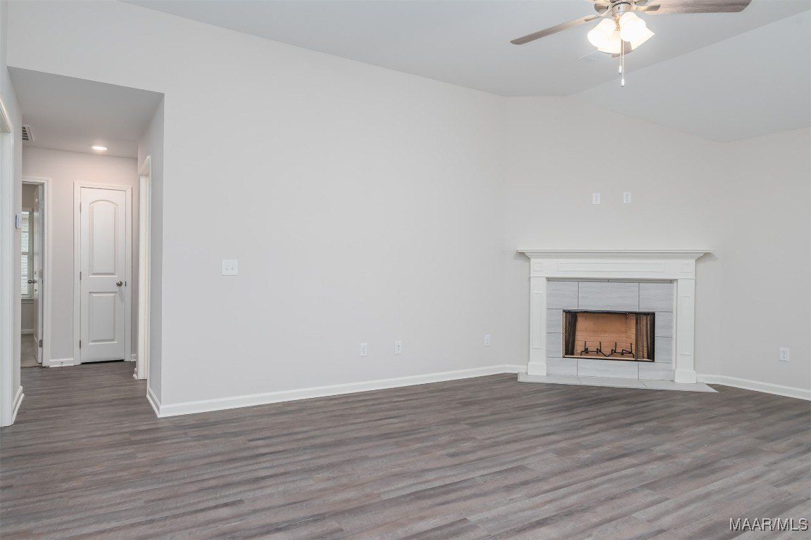 3141 Landing Lane. Deatsville, AL 36022