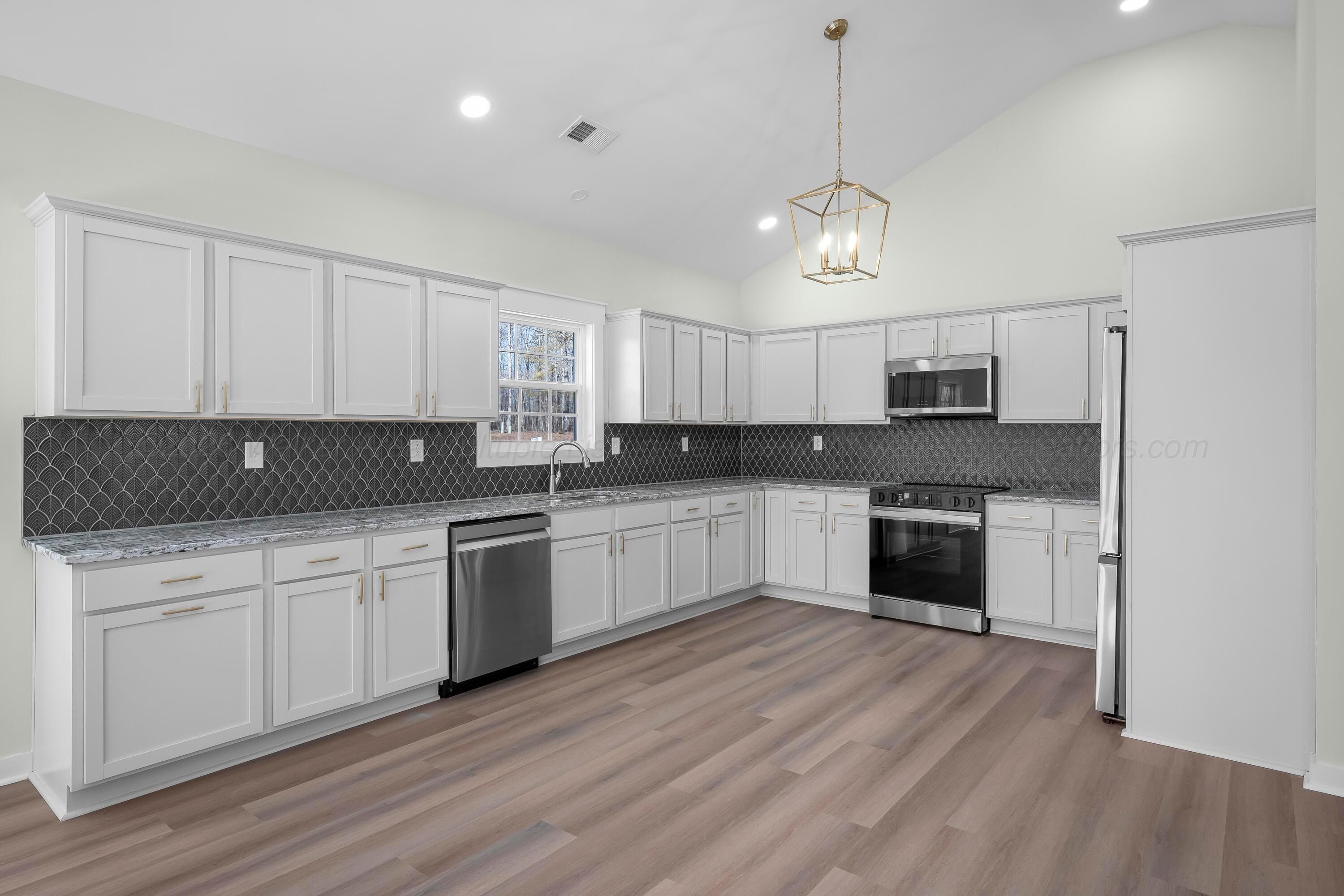 17 Randolph Cove. Jasper, AL 35503