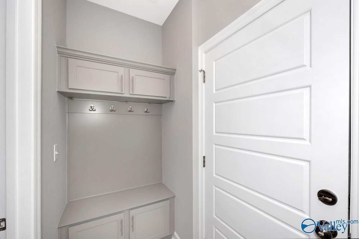 2115 Bloomfell Bend. Huntsville, AL 35802