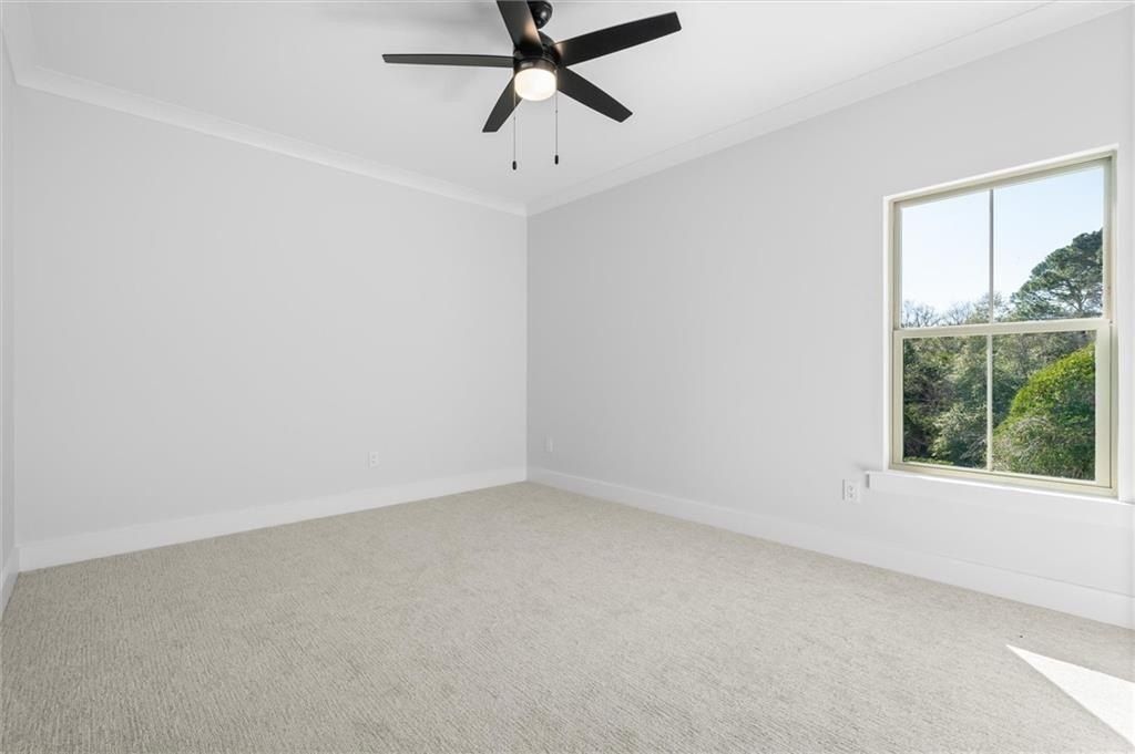 5488 Hilltop Drive S. Mobile, AL 36608