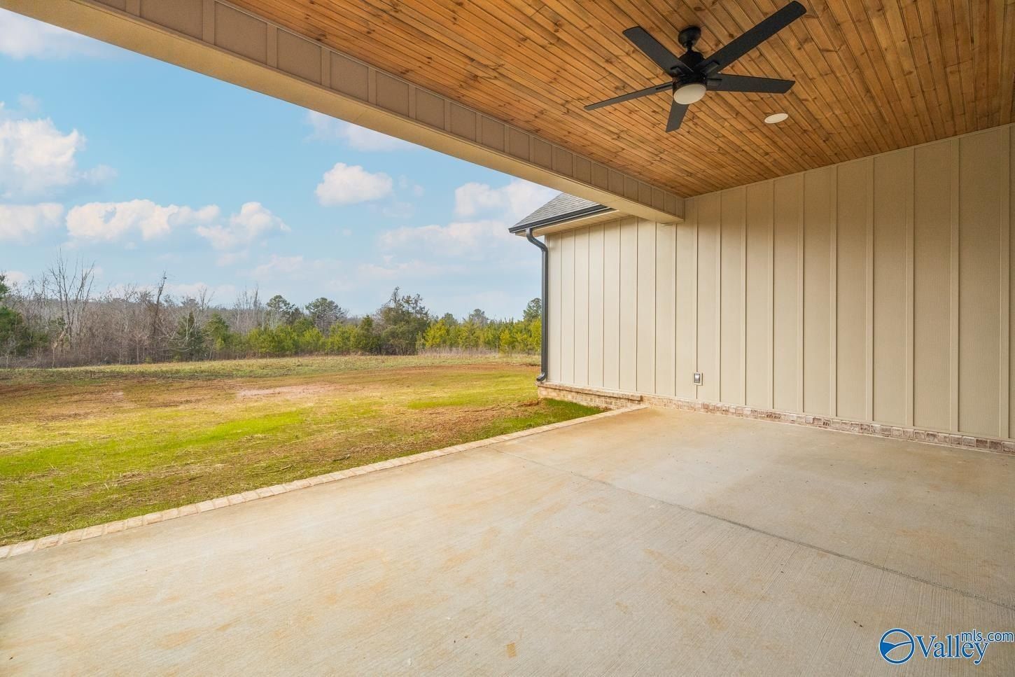 254 Prince Circle. Laceys Spring, AL 35754