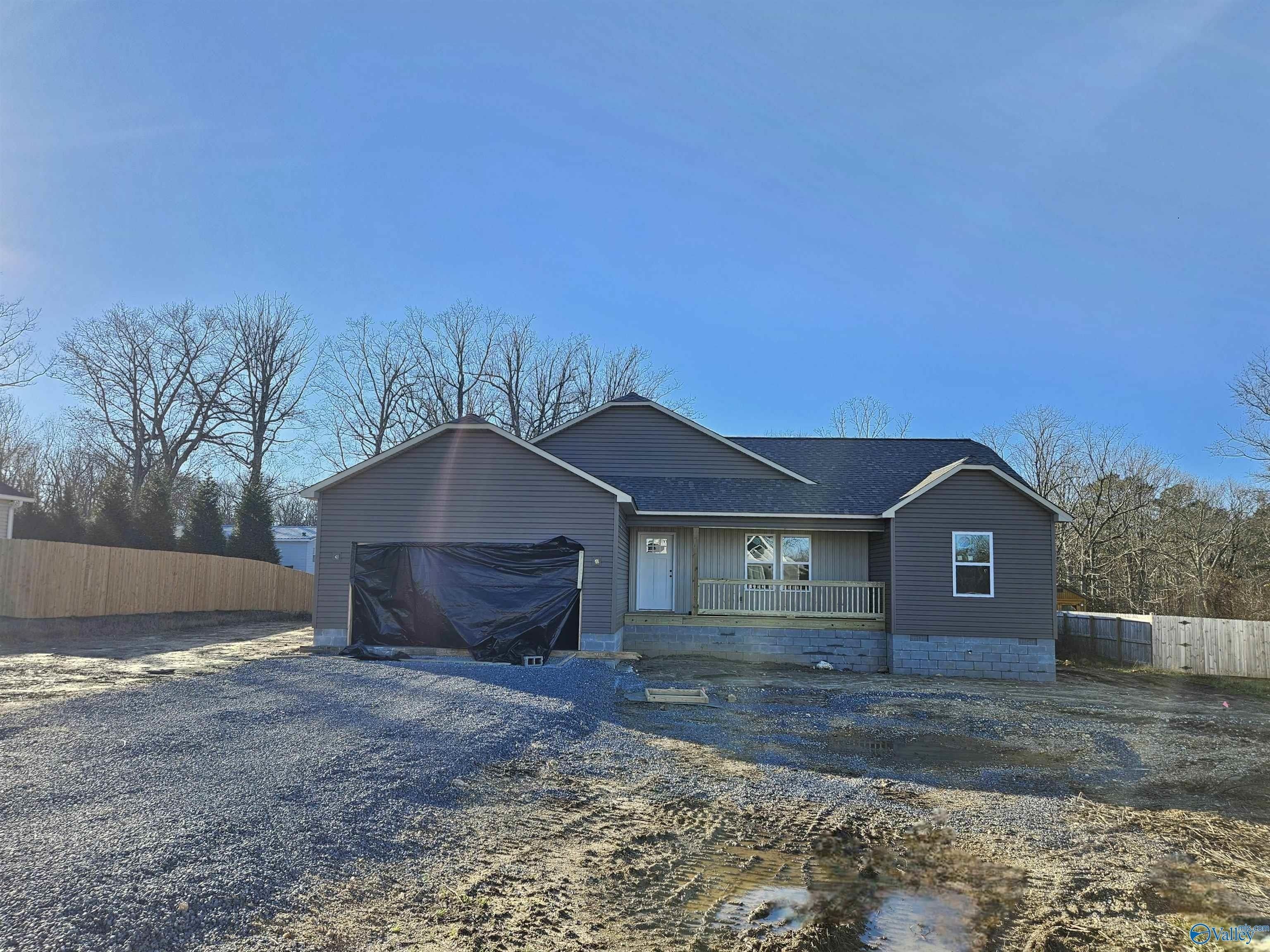 970 Creekstone Point Drive. Fort Payne, AL 35967