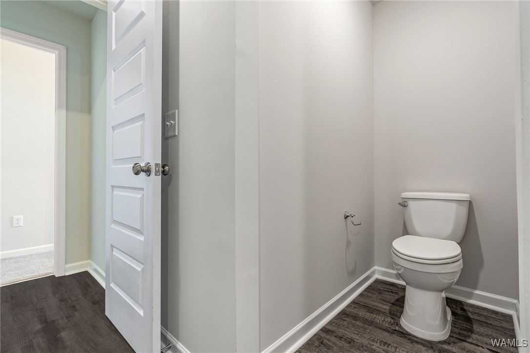 Alex Court. Tuscaloosa, AL 35405