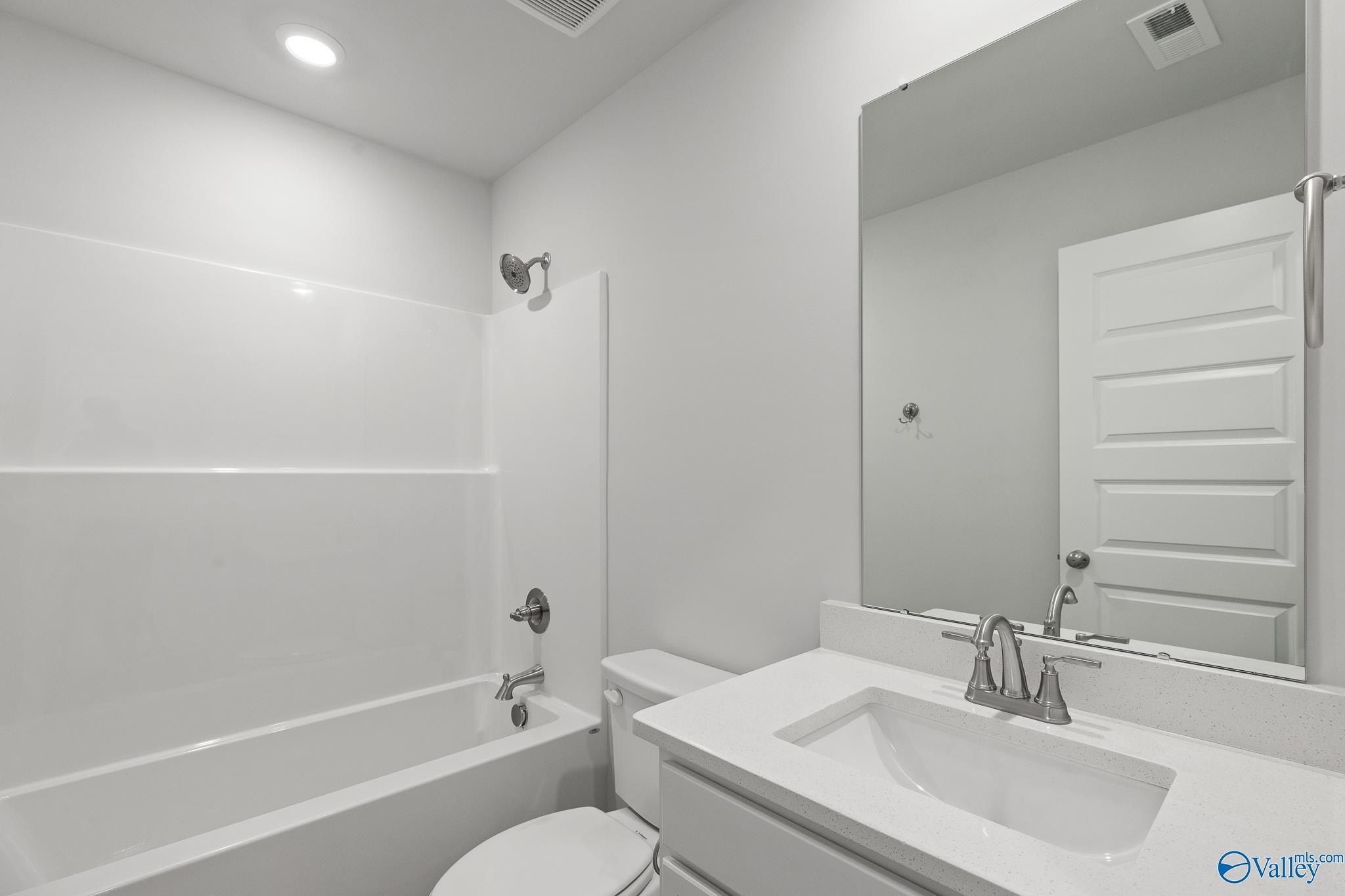 28066 Caperton Drive. Harvest, AL 35749