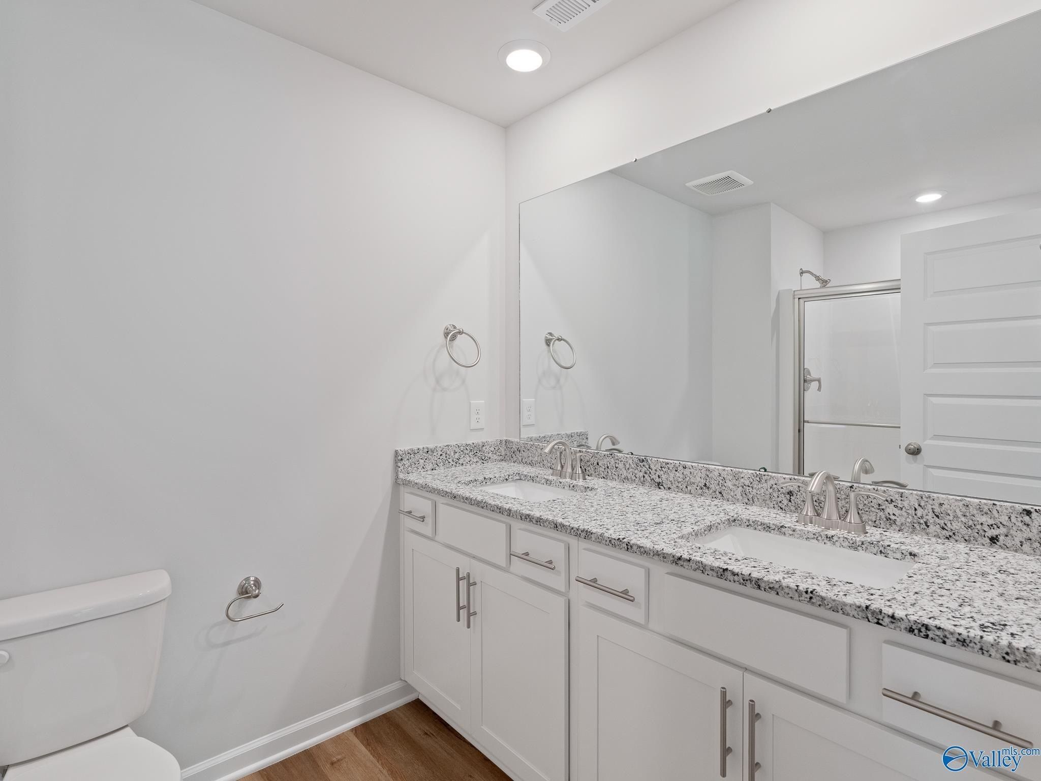 27988 Devvenshire Drive. Harvest, AL 35749