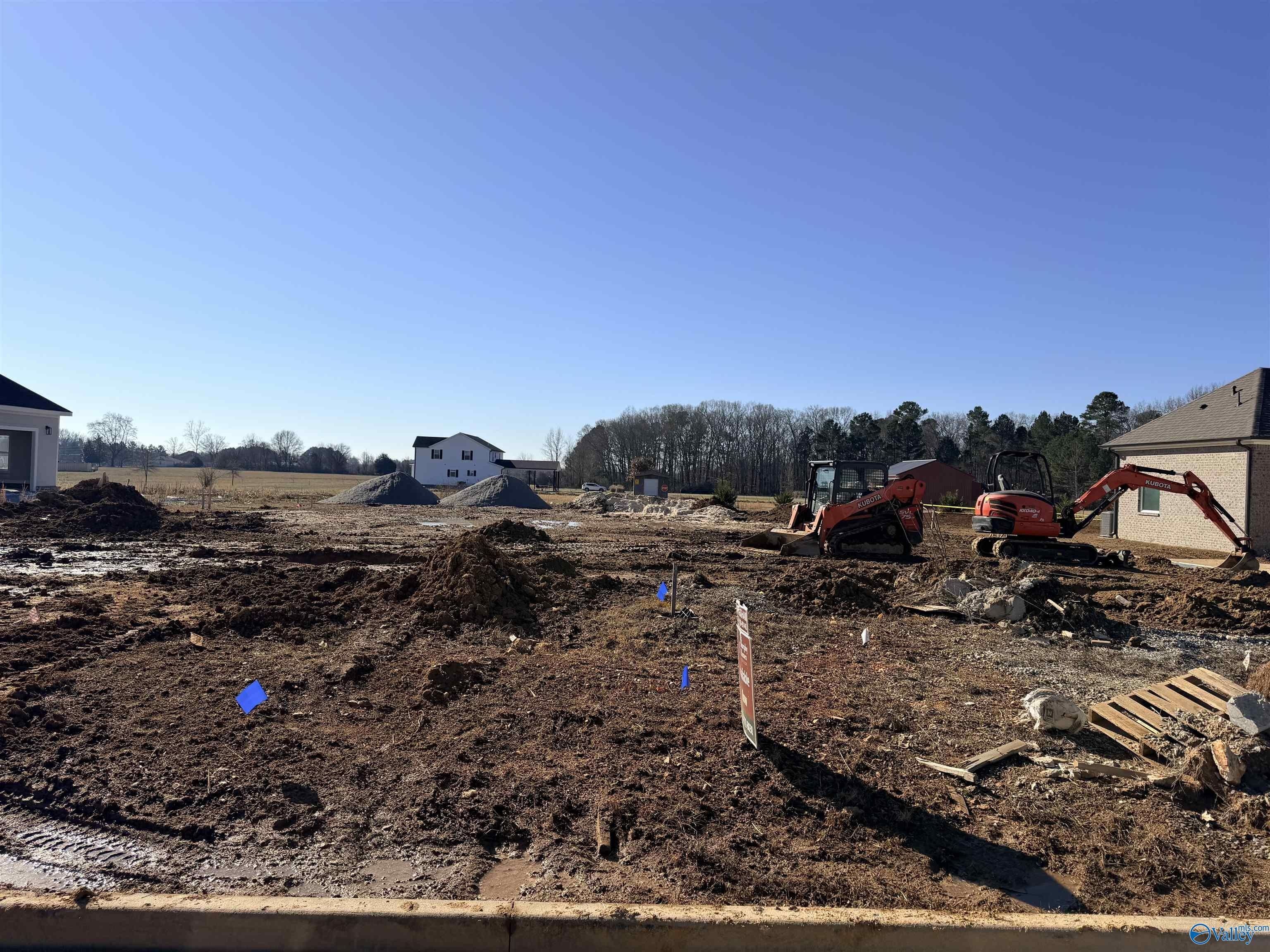 23322 Leroy Lane. Athens, AL 35613