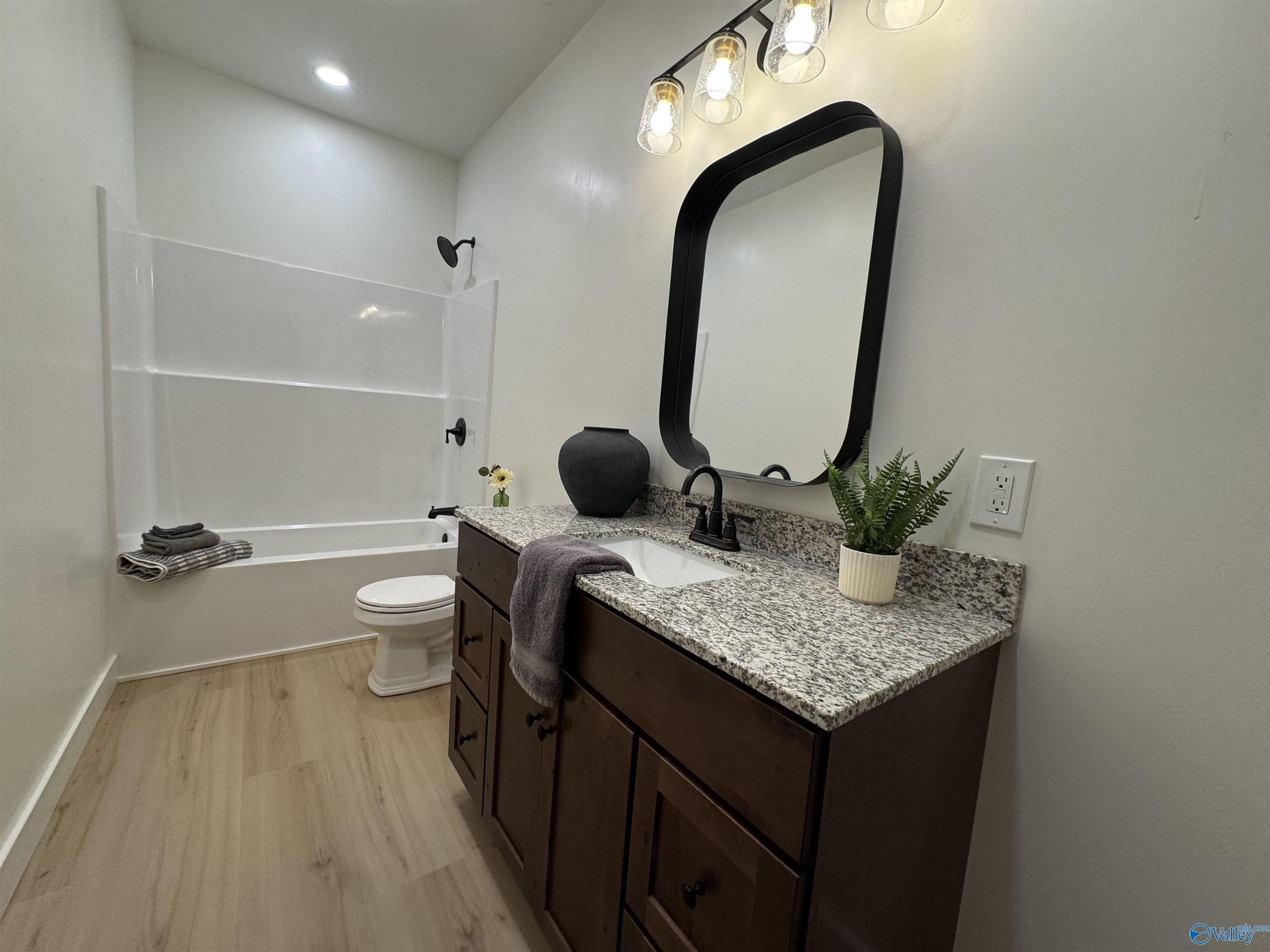 223 Morgan Lane. Section, AL 35771