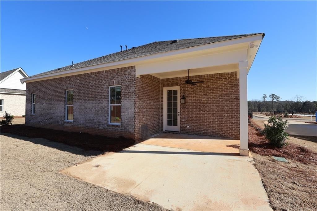 1911 Long Leaf Lane. Opelika, AL 36804