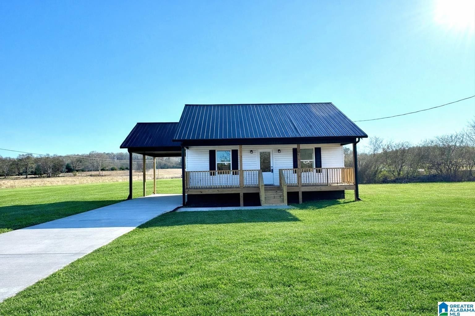 1500 Stone Creek Drive. Weaver, AL 36277