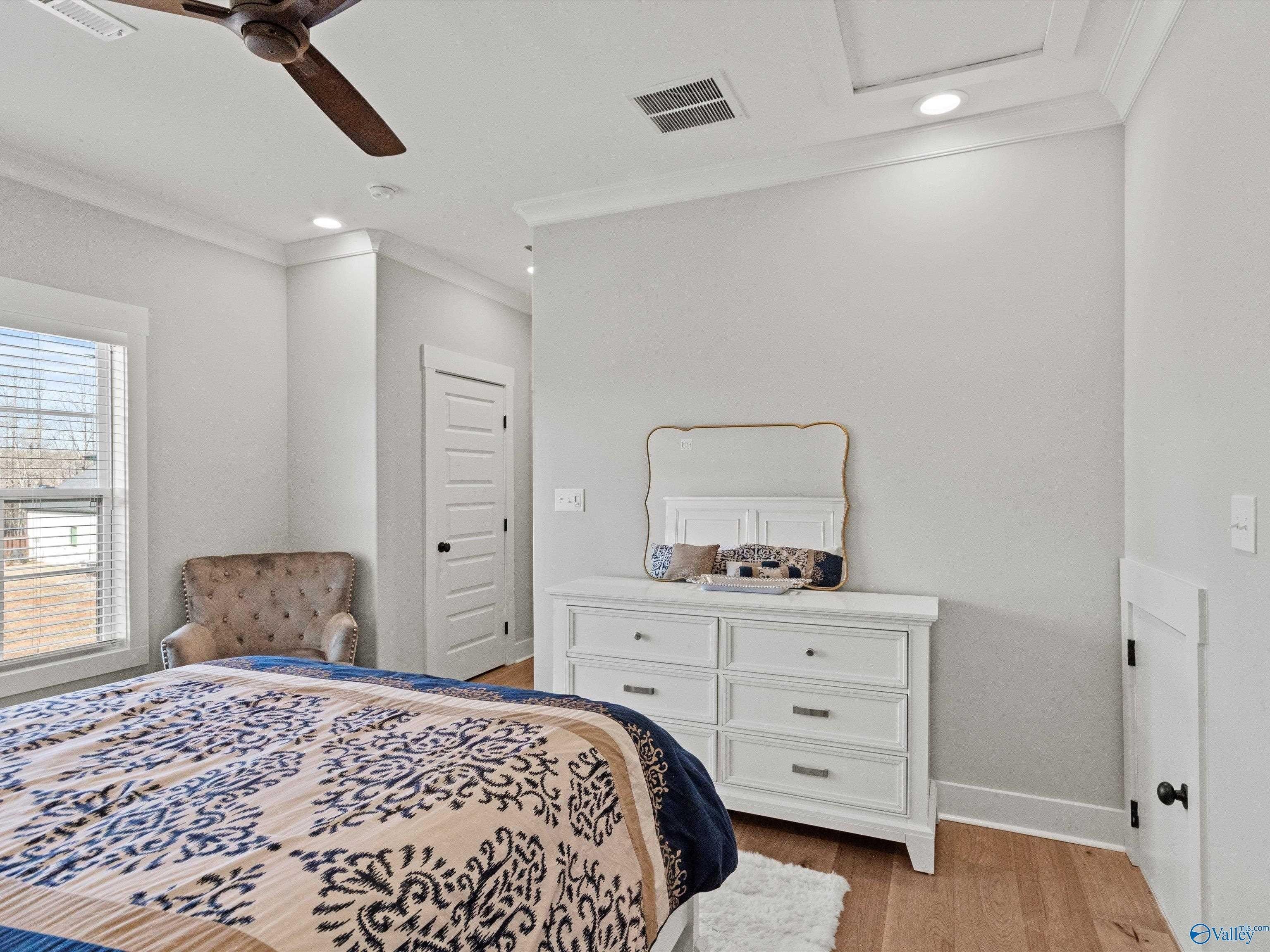 23112 Sawgrass Drive. Athens, AL 35613