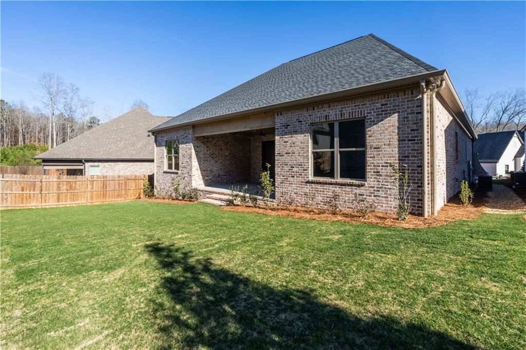 2403 Overbrook Circle. Auburn, AL 36830