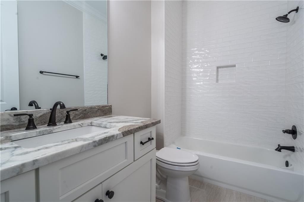 2403 Overbrook Circle. Auburn, AL 36830