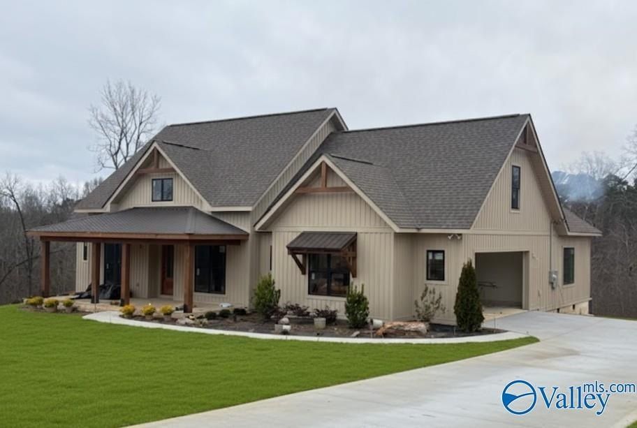 1405 Raymond Lane. Southside, AL 35907