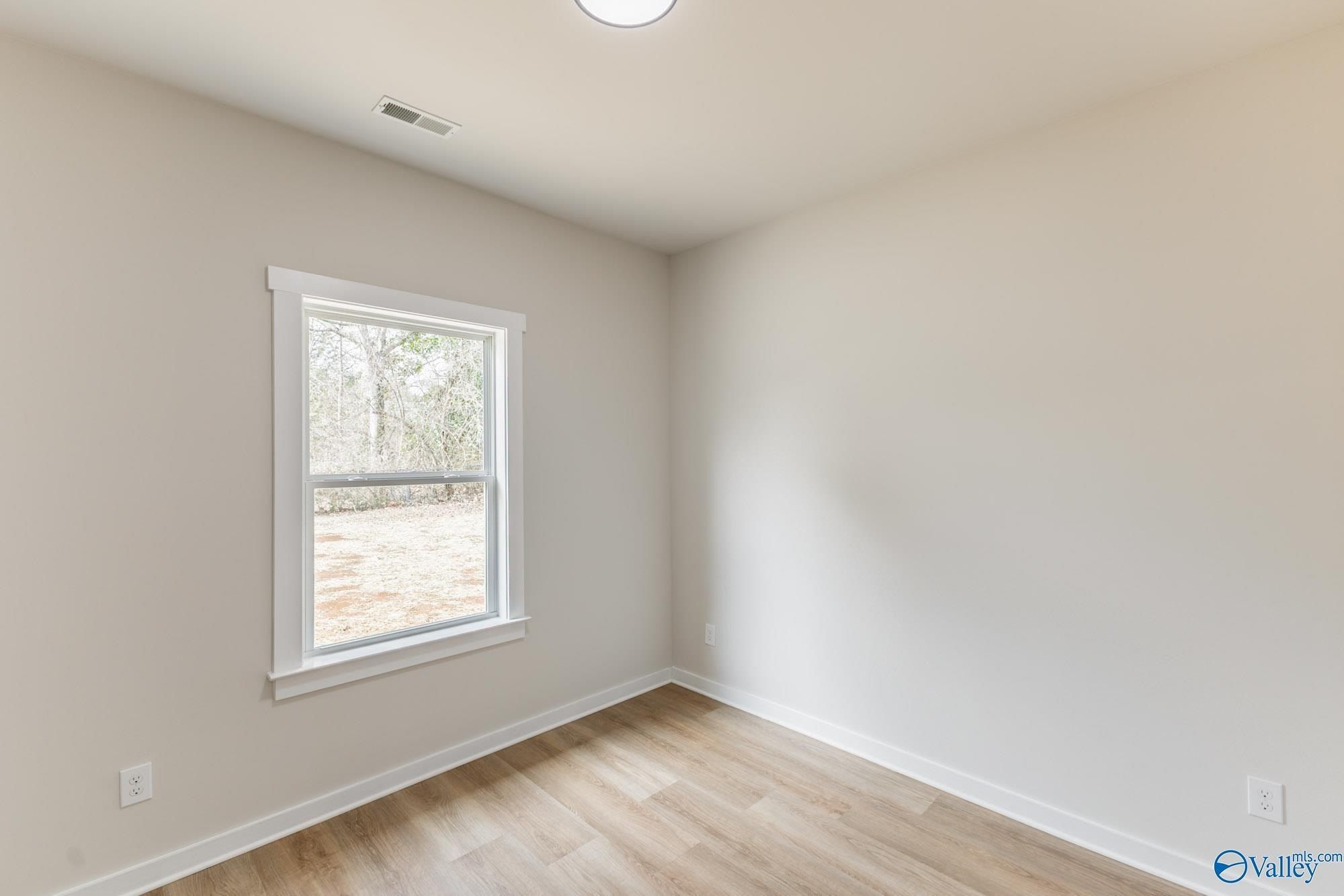 6413 Creighton Avenue Nw. Huntsville, AL 35810