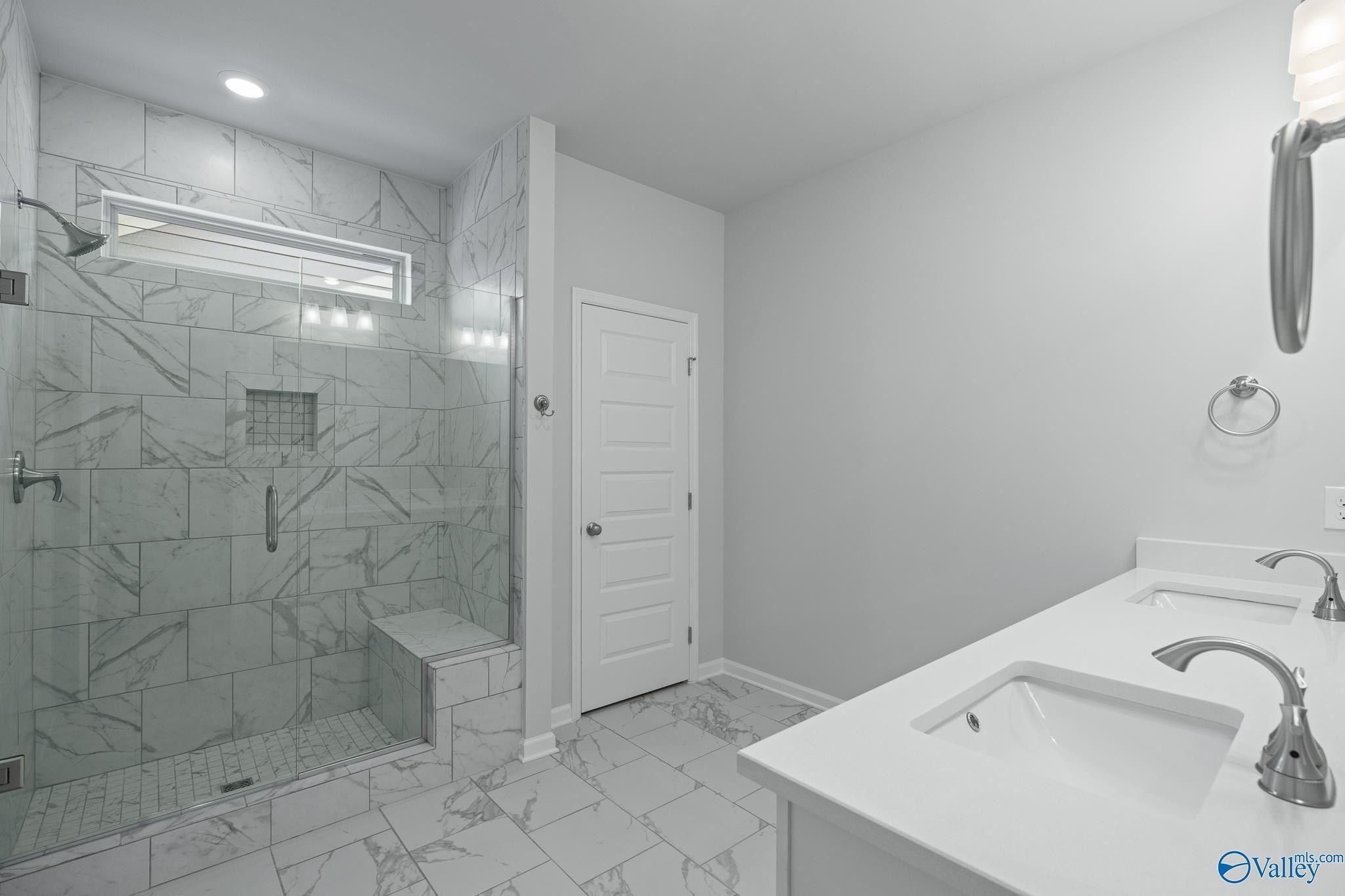 1604 Calistoga Circle Ne. Huntsville, AL 35811