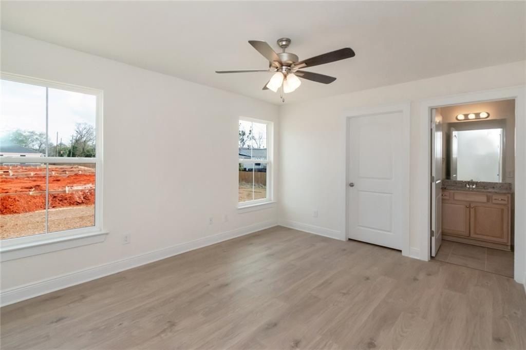 1829 Woodcock Place. Mobile, AL 36606