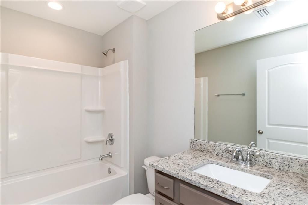 1837 Woodcock Place. Mobile, AL 36606