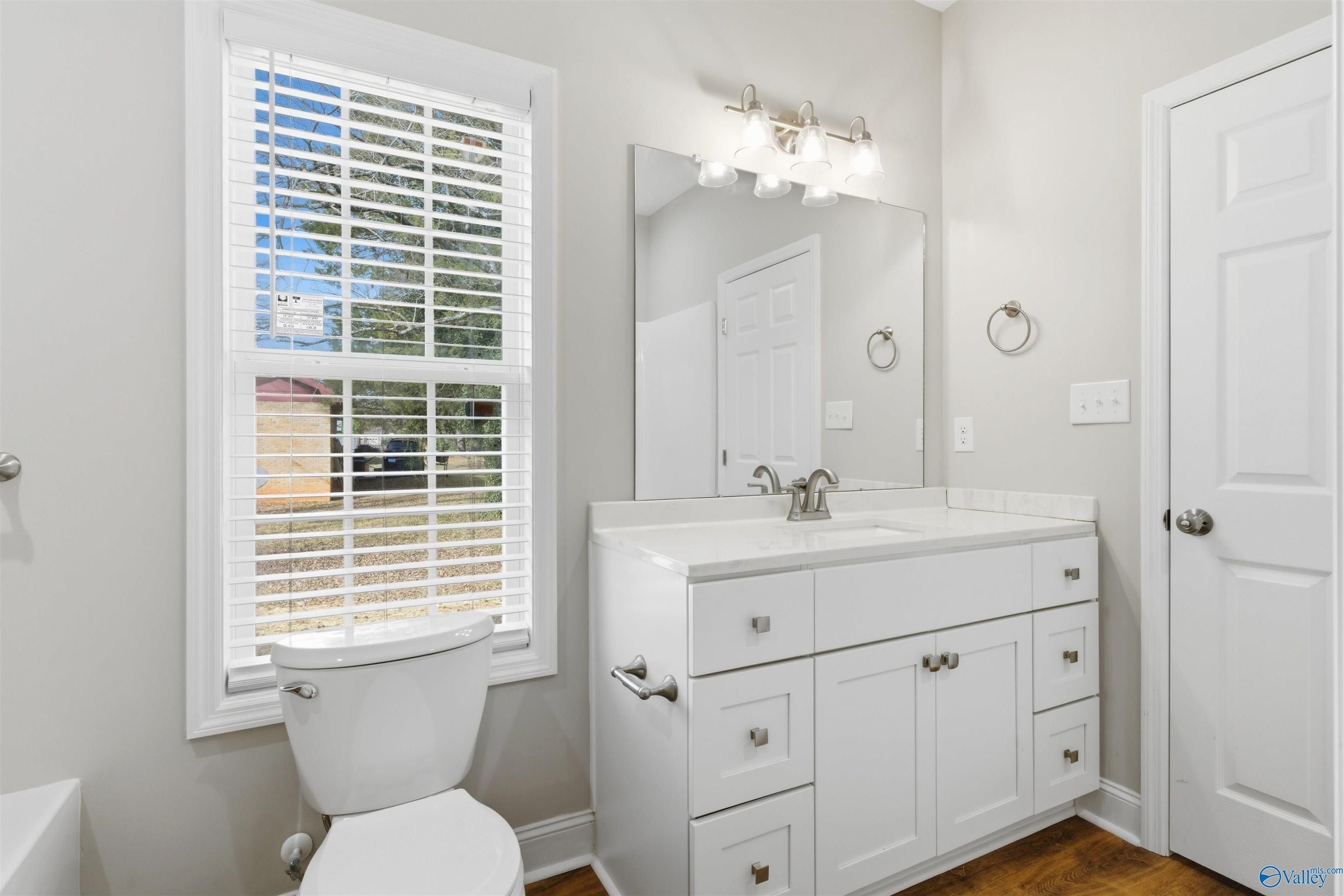 1702 Lydia Drive Nw. Huntsville, AL 35816