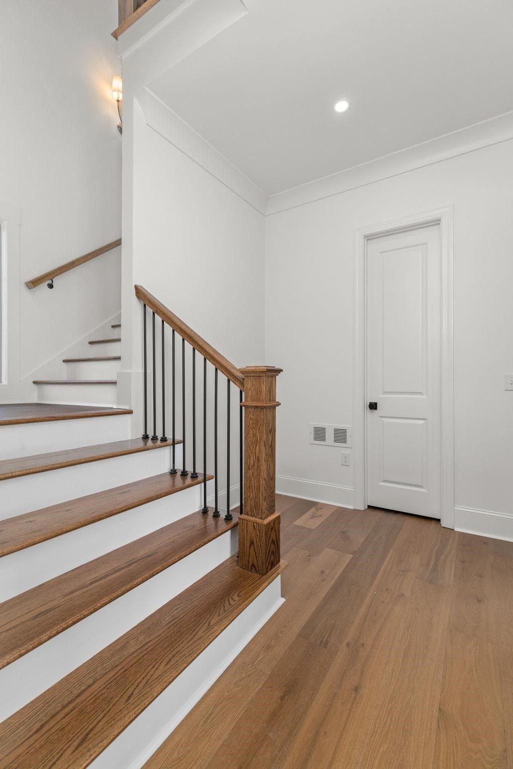 106 Randal Ln. Florence, AL 35633