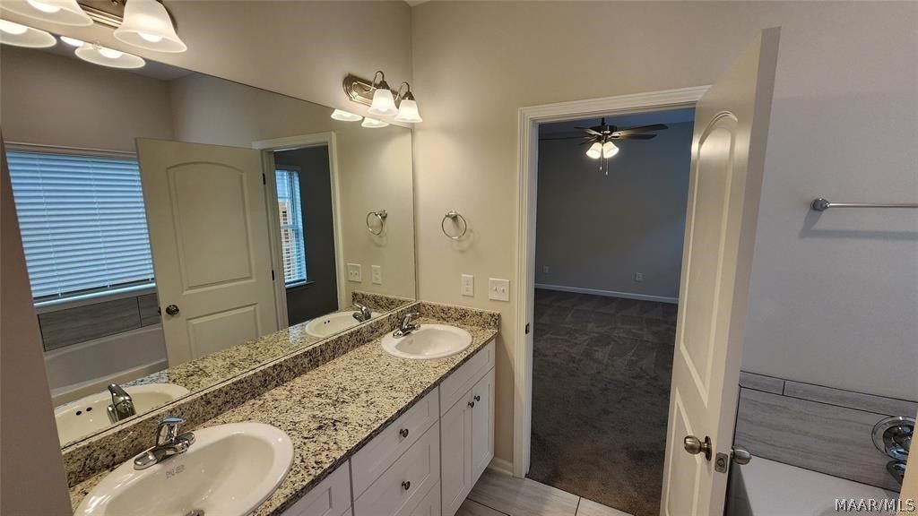 246 Brownstone Loop. Elmore, AL 36025