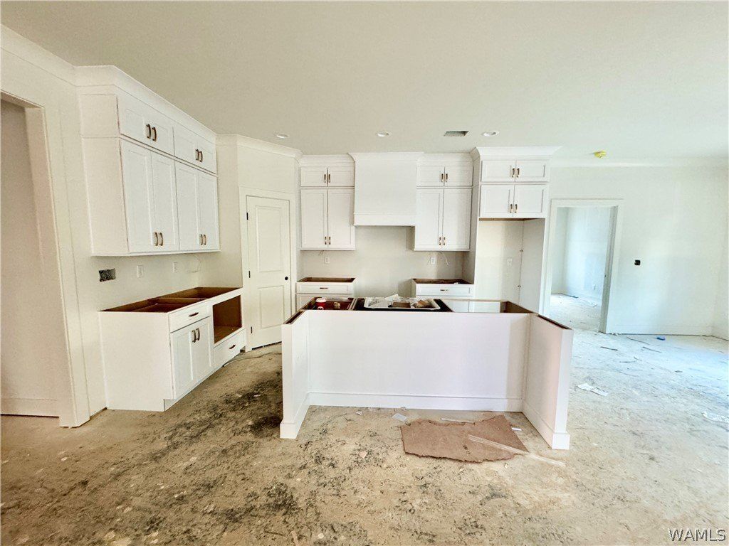 9598 Crete Circle. Tuscaloosa, AL 35406