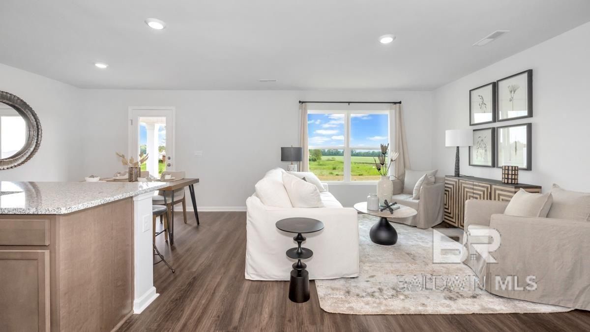 19801 Powercourt Road. Silverhill, AL 36576