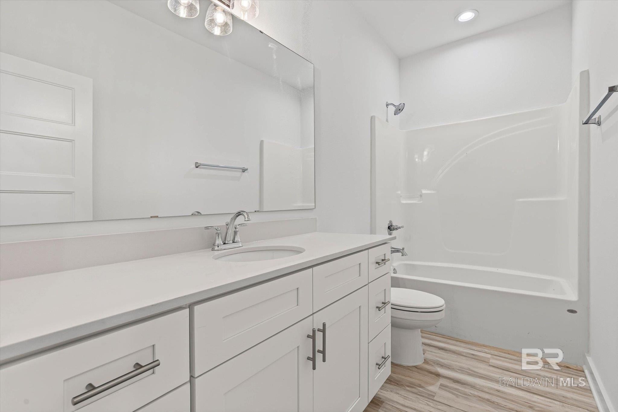 21521 Tawny Loop. Robertsdale, AL 36567