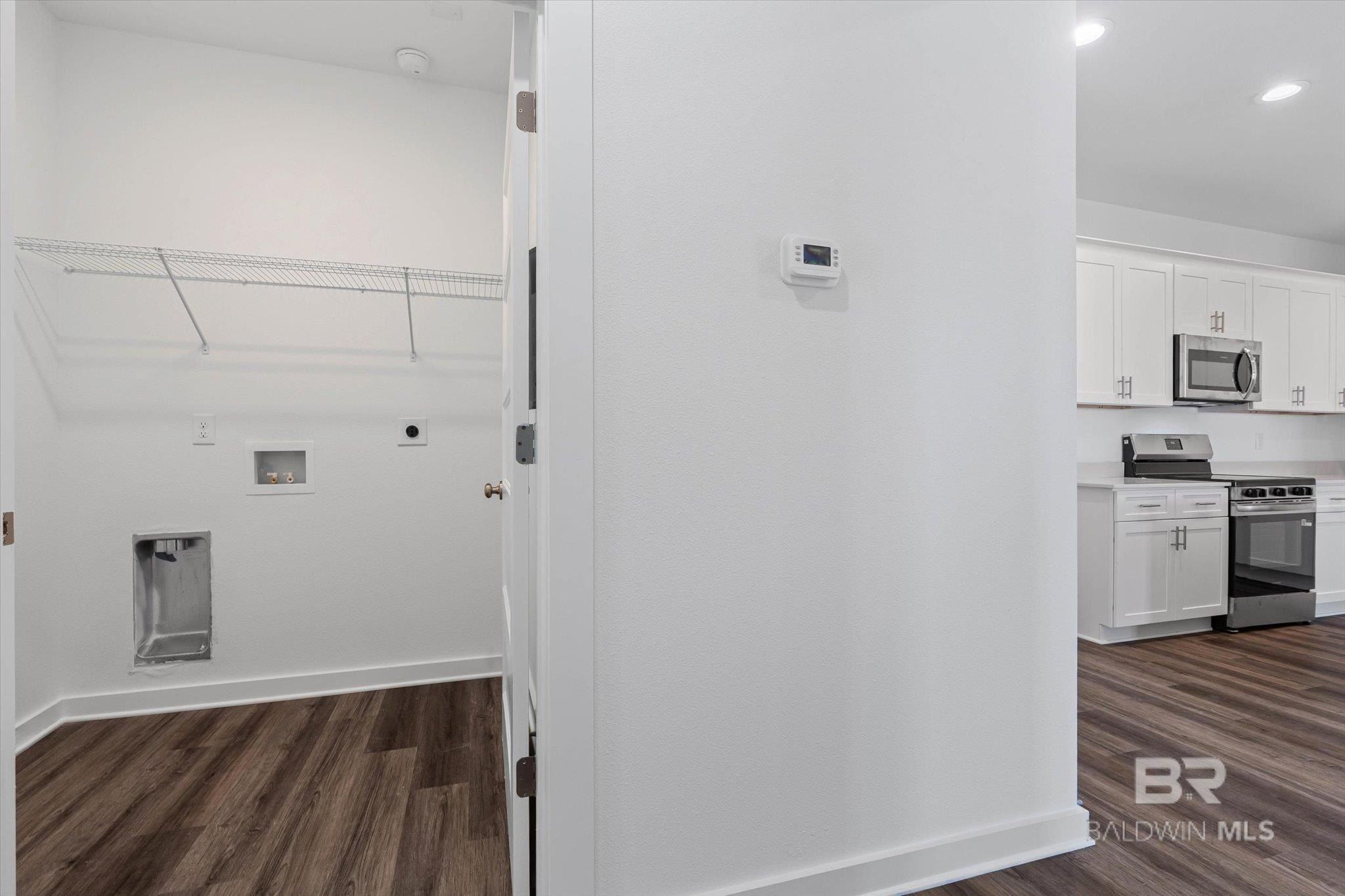 19641 Amberley Road. Robertsdale, AL 36567